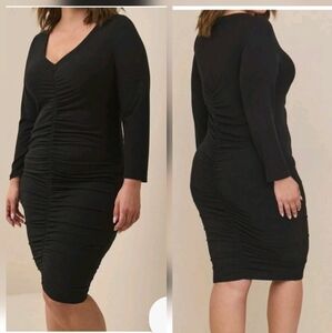Torrid Long Sleeve Ruched Shirred Knit Body Con Dress Size 1=1X/14/16